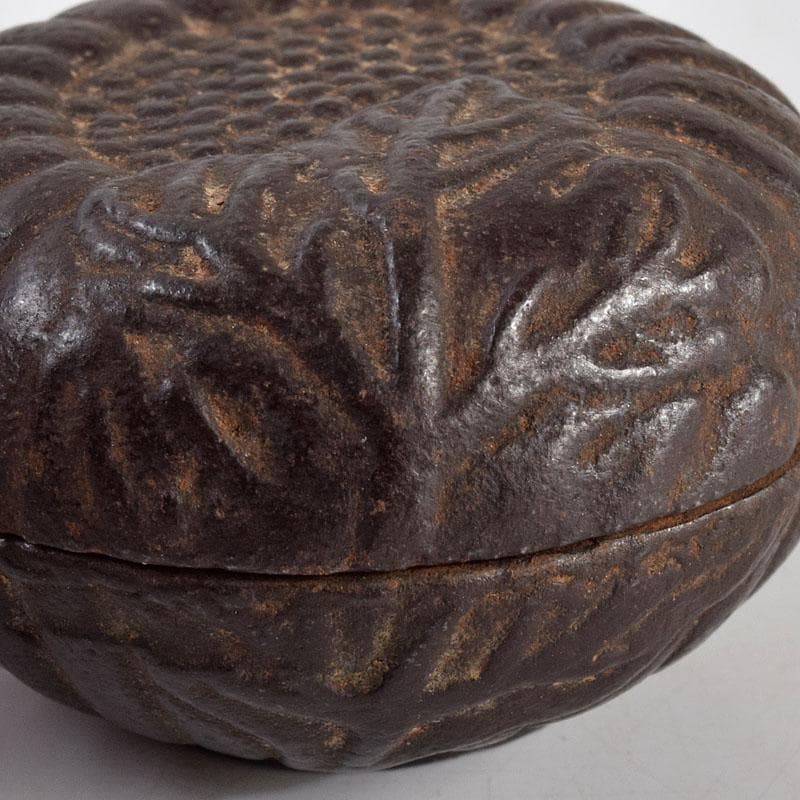 茶道具　金屋五郎三郎作　鉄製　香合　共箱　C　9266