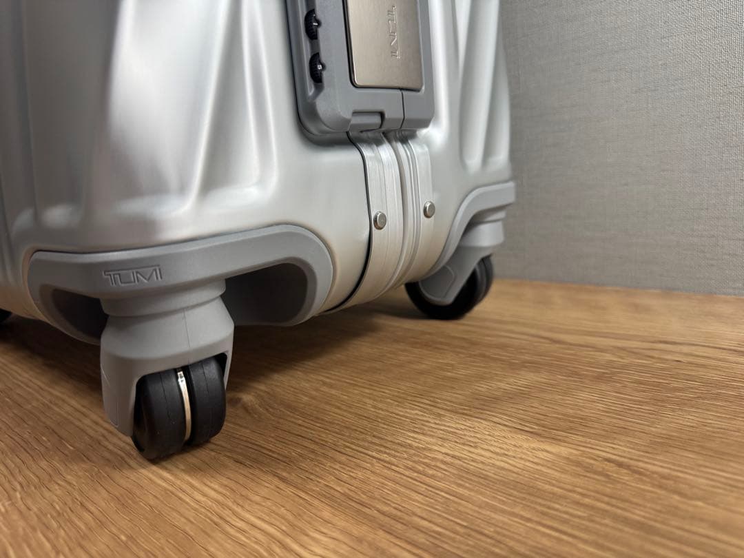 TUMI 19DEGREE ALUMINUM ショートトリップパッキングケース