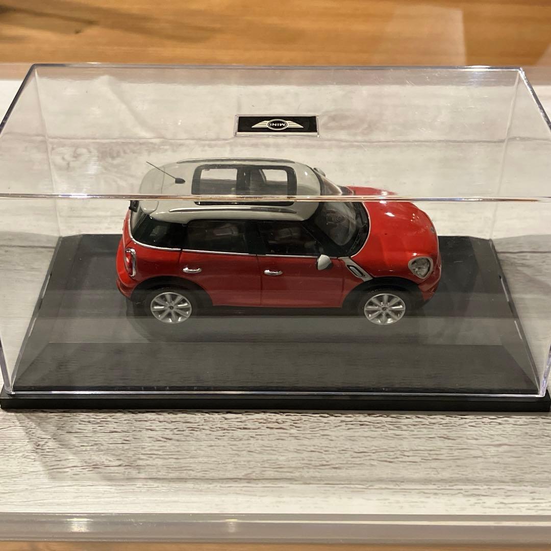 1/43 MINI ミニクロスオーバー クーパーS ミニカー レッド×ホワイト