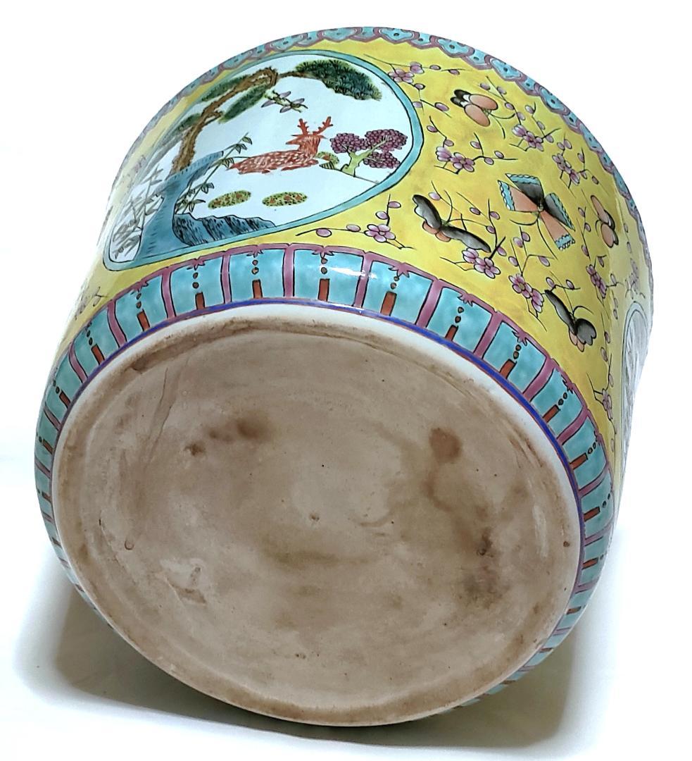 火鉢 黄色地に蝶々 松竹梅に鹿 Ad-210