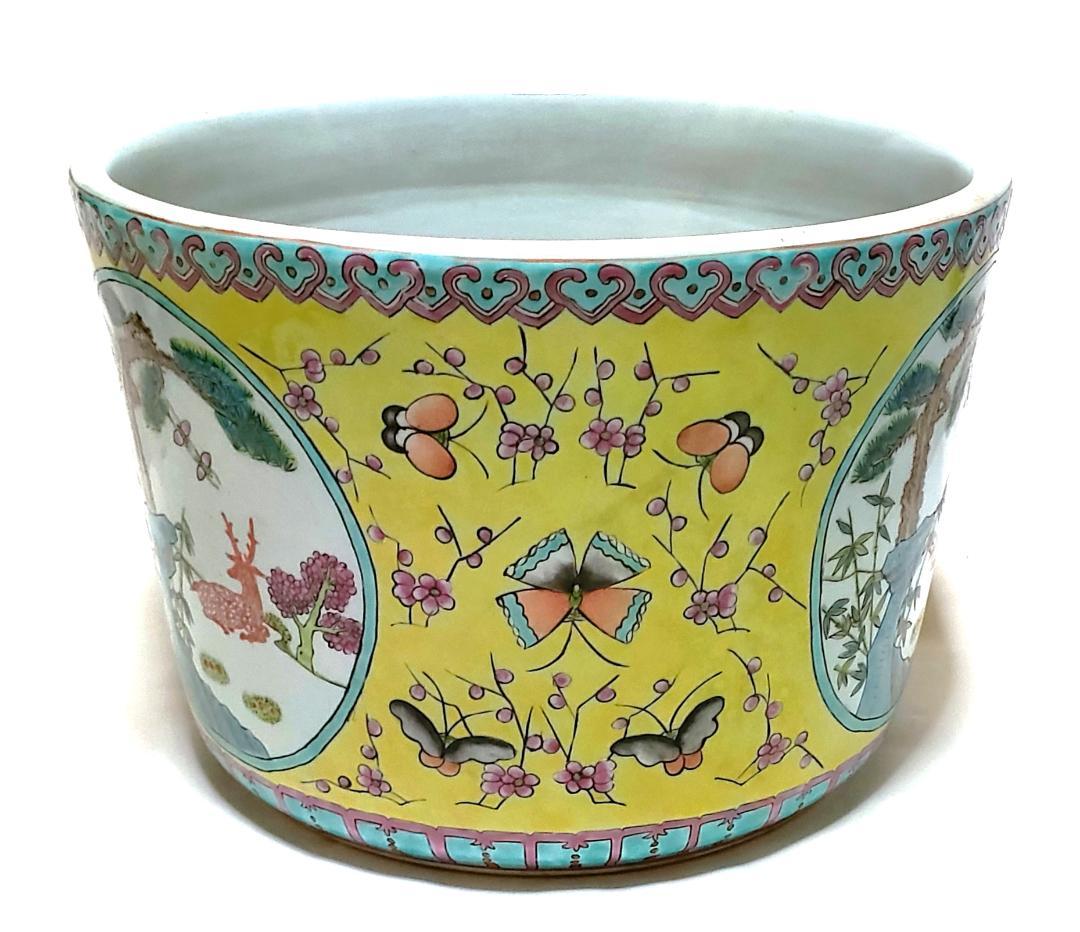 火鉢 黄色地に蝶々 松竹梅に鹿 Ad-210