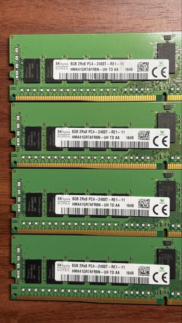 SK hynix メモリ 8GB×4枚（計32GB）／型番記載あり・動作品