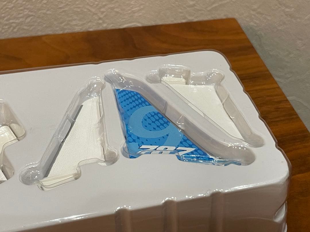 ボーイング公式 787-9 1/200 新品未使用