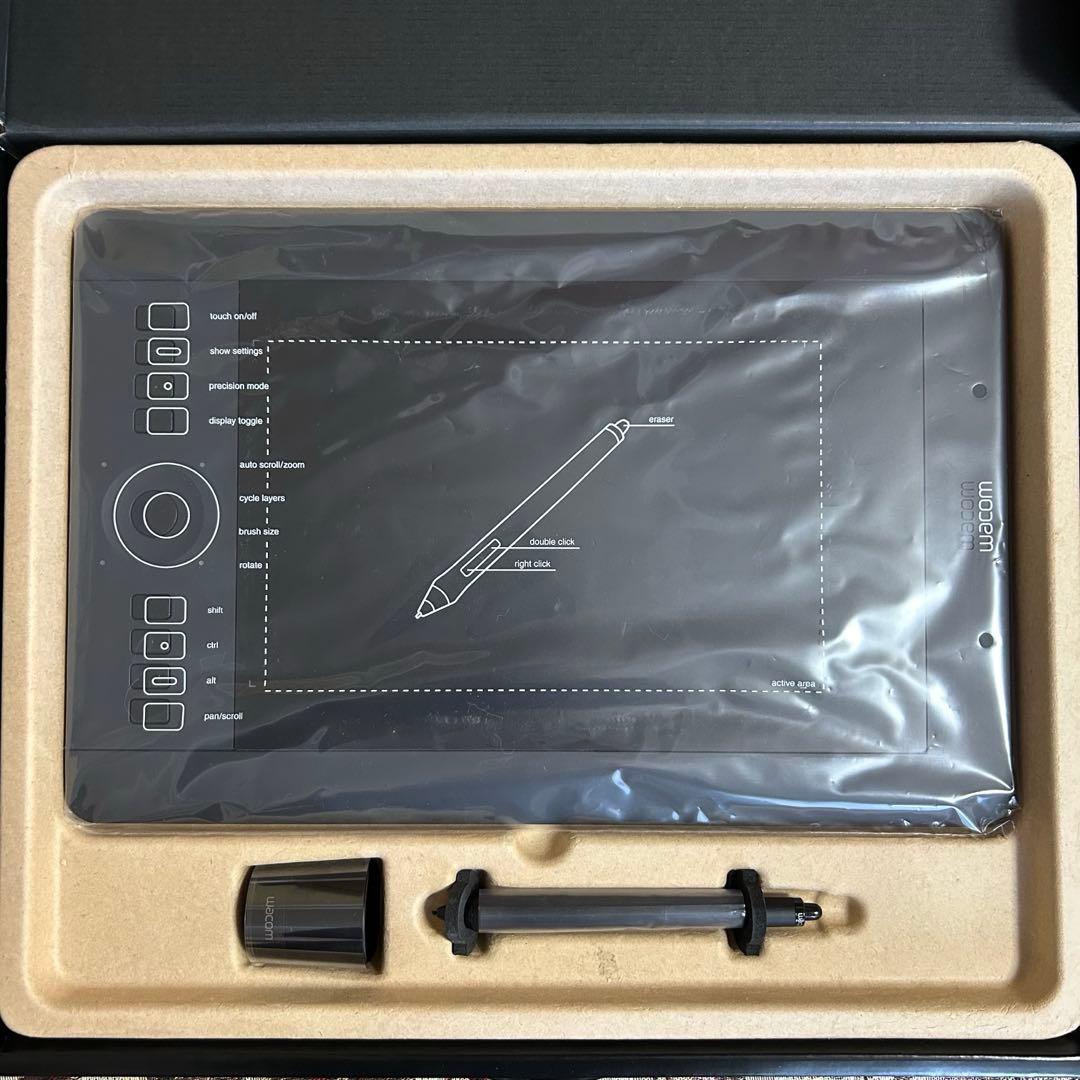 Wacomワコム/ペンタブレット/INTUOS PRO PTH651K1