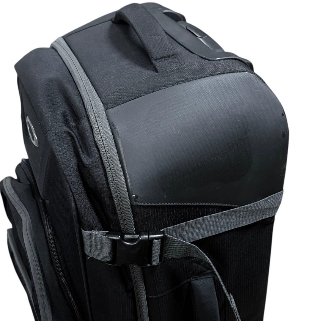 バッグ OAKLEY Works Combo Roller Travel Bag