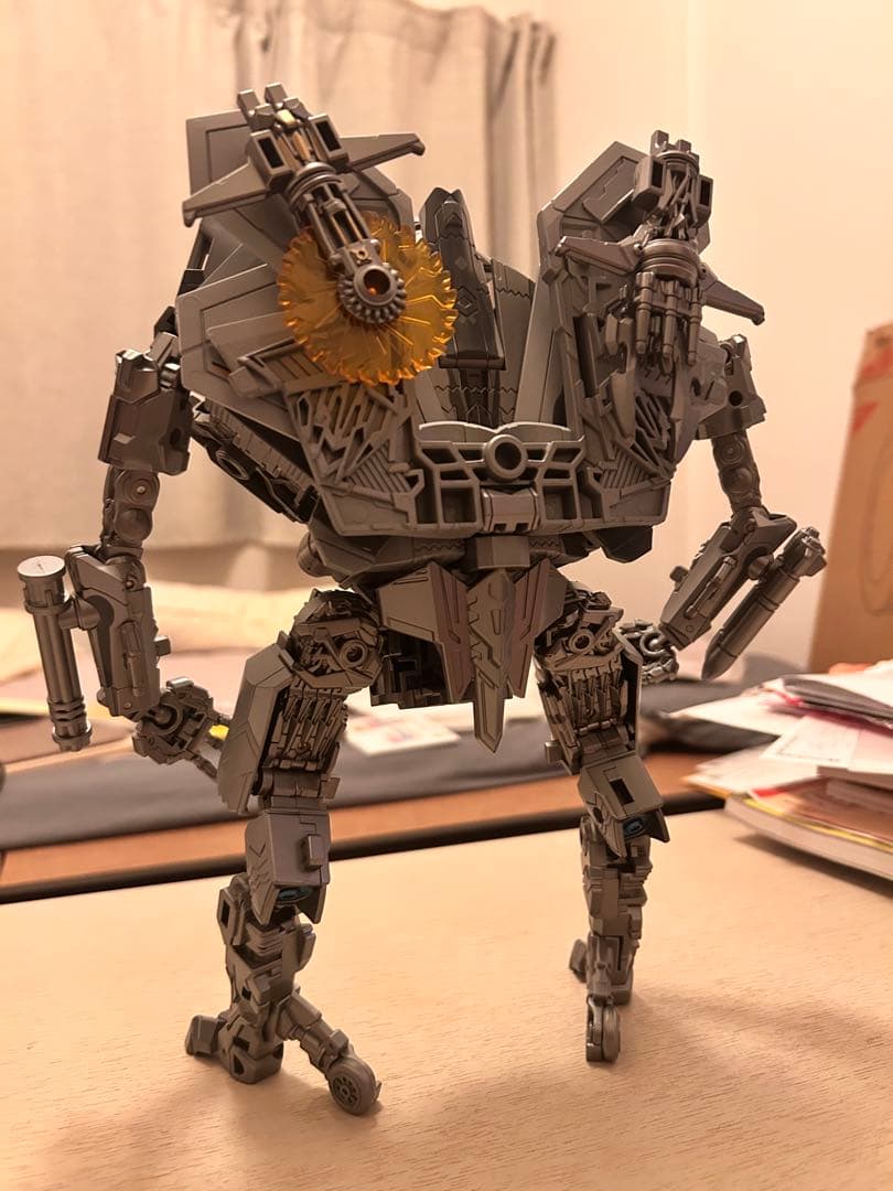 トランスフォーマー マスターピース拡大版　スタースクリーム