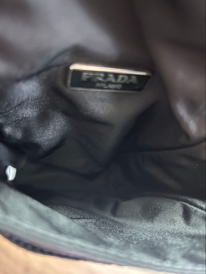 PRADA プラダ　ブラック ショルダーバッグ　未使用　本日限定値下げ