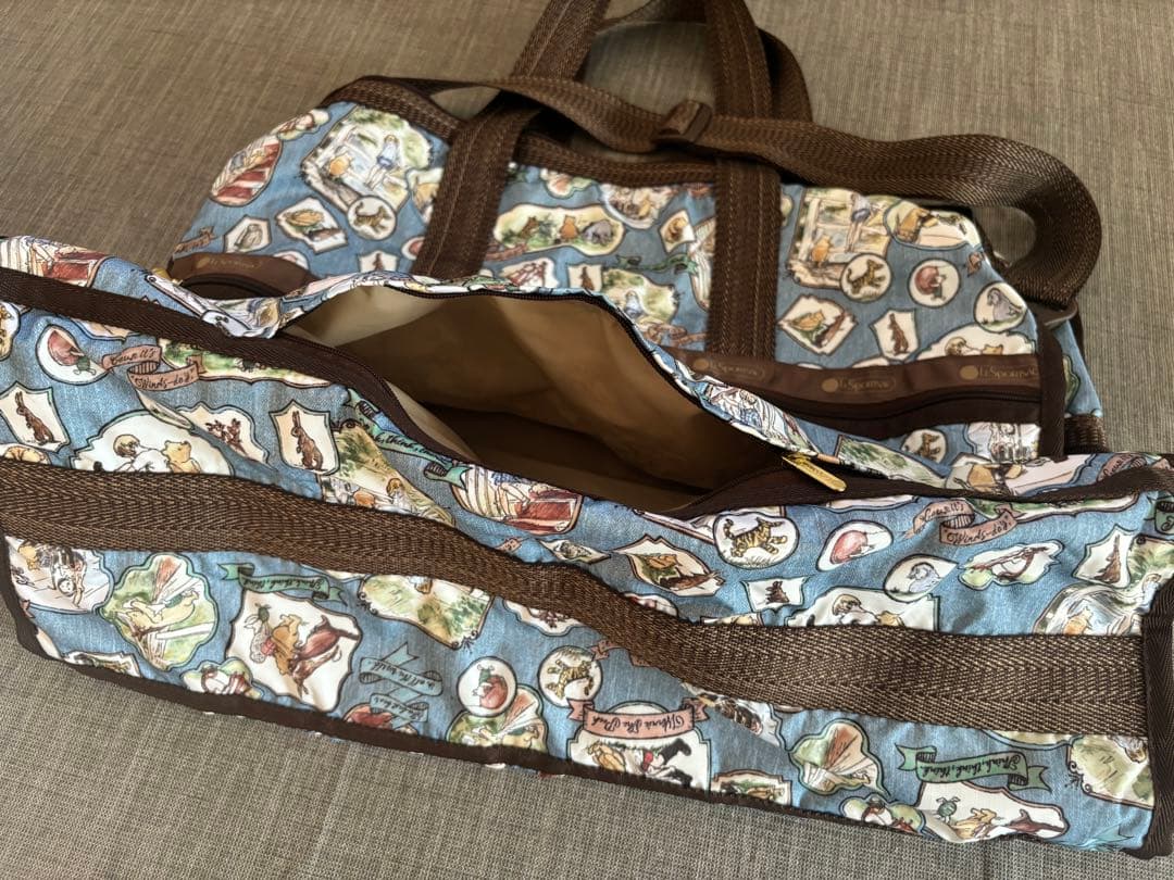 LeSportsac：ディズニークラシックプーコレクション　ウィークエンダー