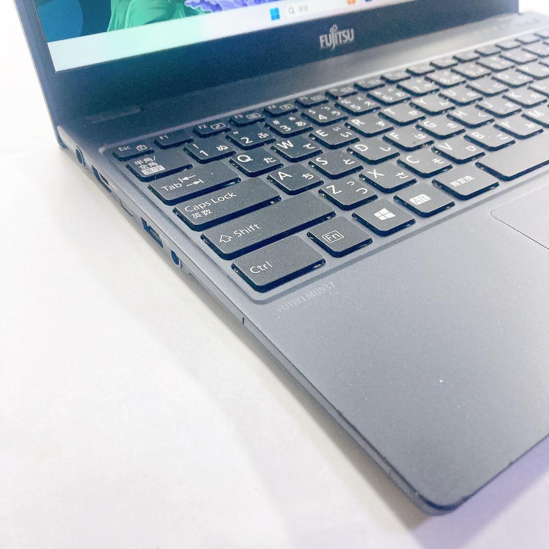 w104✨美品/超軽量/爆速 SSD新品/Office付き✨すぐ使えるノートPC