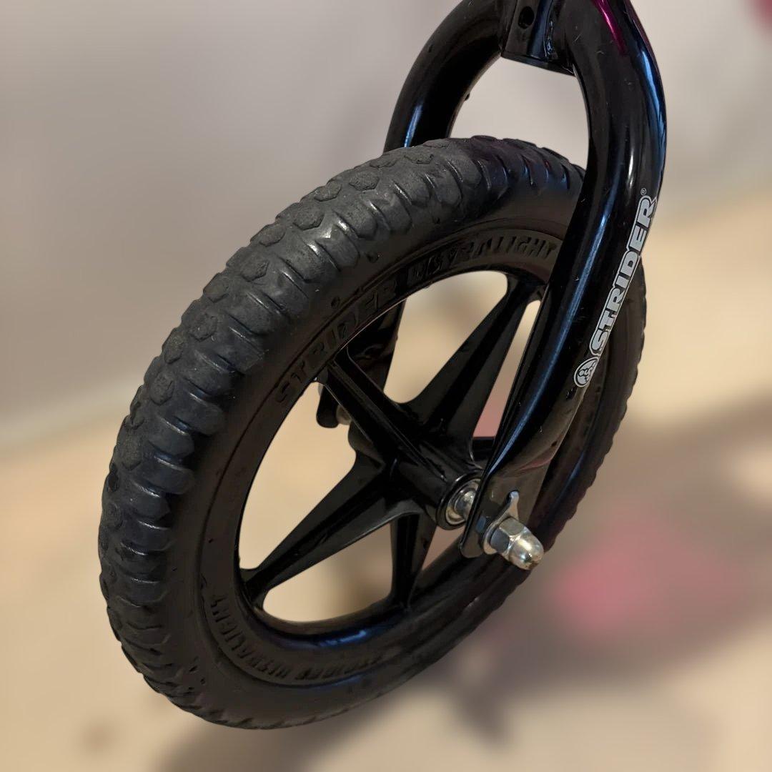 ストライダー　STRIDER ピンク