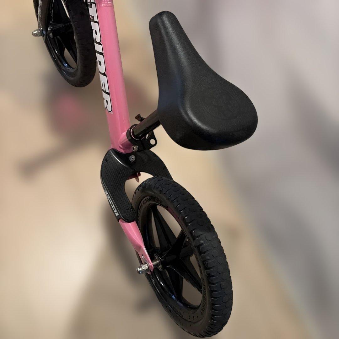 ストライダー　STRIDER ピンク