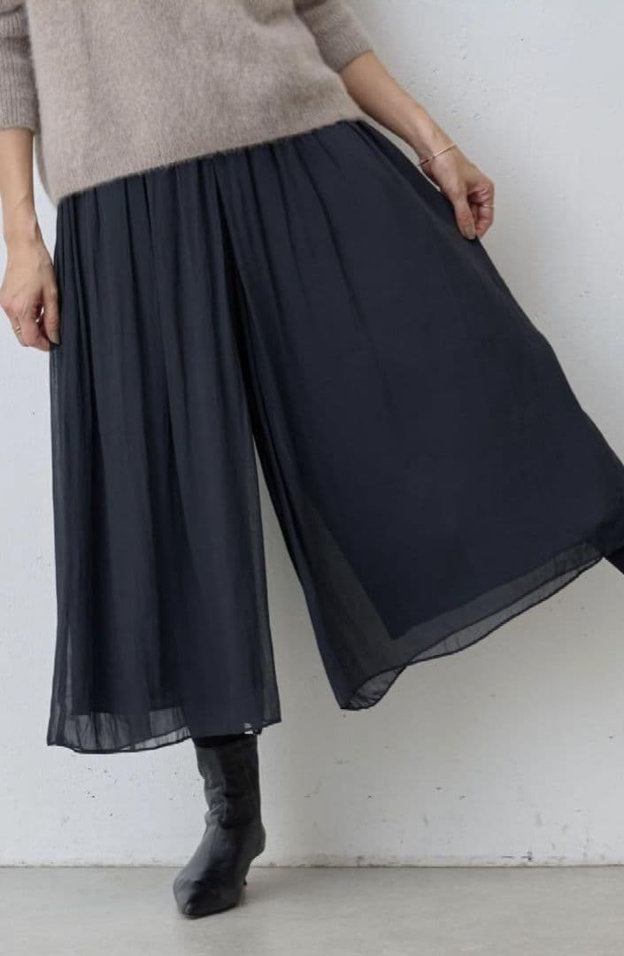 【おまとめ2点専用】新品✴BEARDSLEYシワシフォンギャザーパンツ✴ブラック