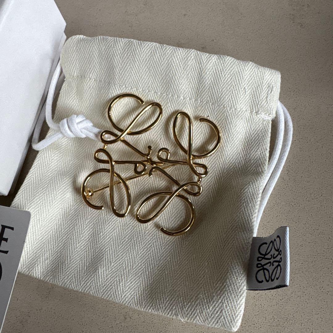 【美品】ロエベ ブローチ　ゴールド　正規品