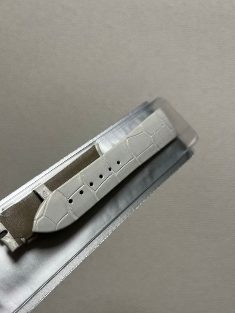 新品未開封　正規店　オーデマピゲ　ミレネリー　レディース　レザーベルト　ホワイト