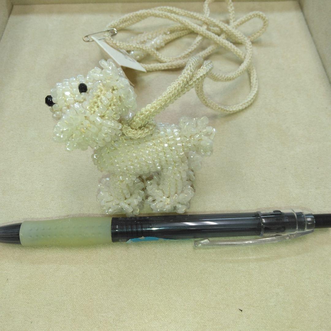 作家作品ビーズネックレス白プードル