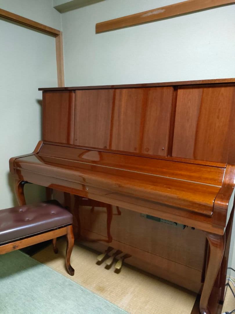 【極美品/消音付】YAMAHA W106 ピアノ 木目艶出し鏡面（2月下旬まで）