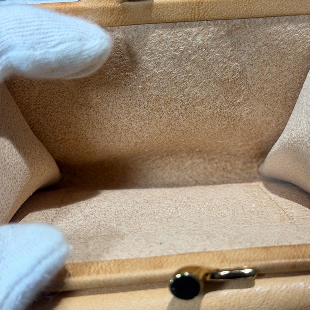 【新品未使用】イルビゾンテ 二つ折り がま口 財布 ヌメ ナチュラル