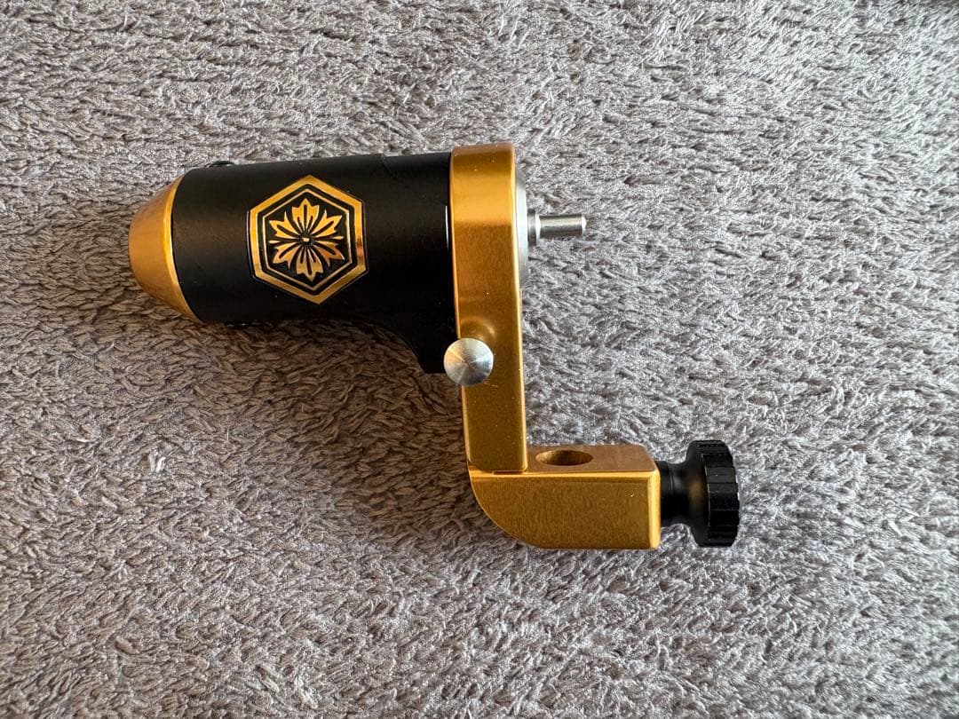 タトゥーマシン　世界300台限定　初代彫佐　ラバーバンド100個付き