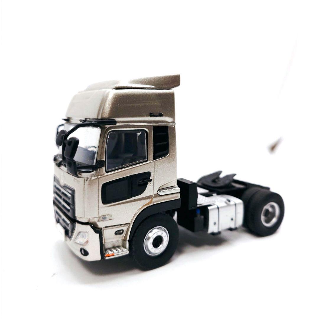 UD TRUCKS クオン 1/43 ミニカー コンテナ付き 非売品