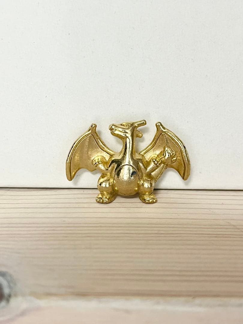 ポケモン メタルコレクション メタルフィギュア リザードン ゴールド シルバー