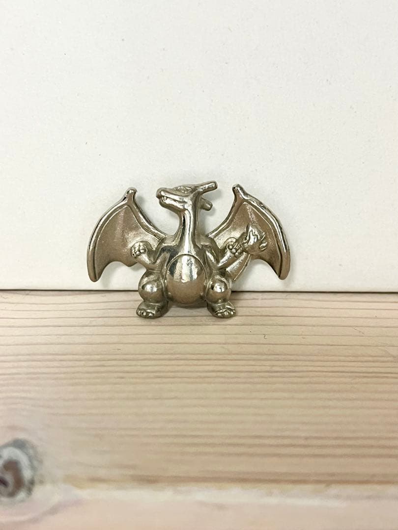 ポケモン メタルコレクション メタルフィギュア リザードン ゴールド シルバー