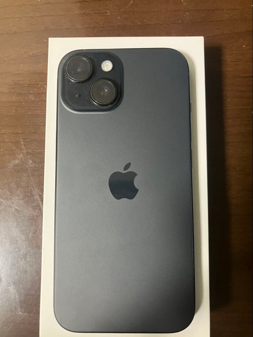 iPhone15 128GB ブラック　Apple