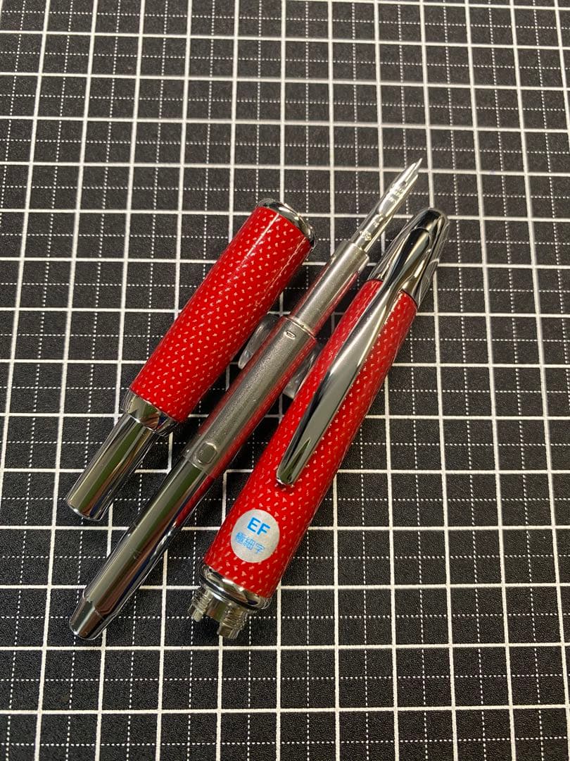 PILOT CAPLESS Kasuri 赤 万年筆 字幅EF