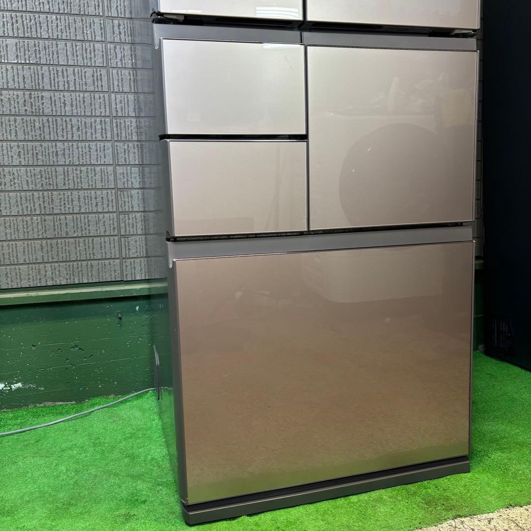 冷蔵庫 551L 大容量 おしゃれガラス面 人気 SHARP【地域限定配送無料】