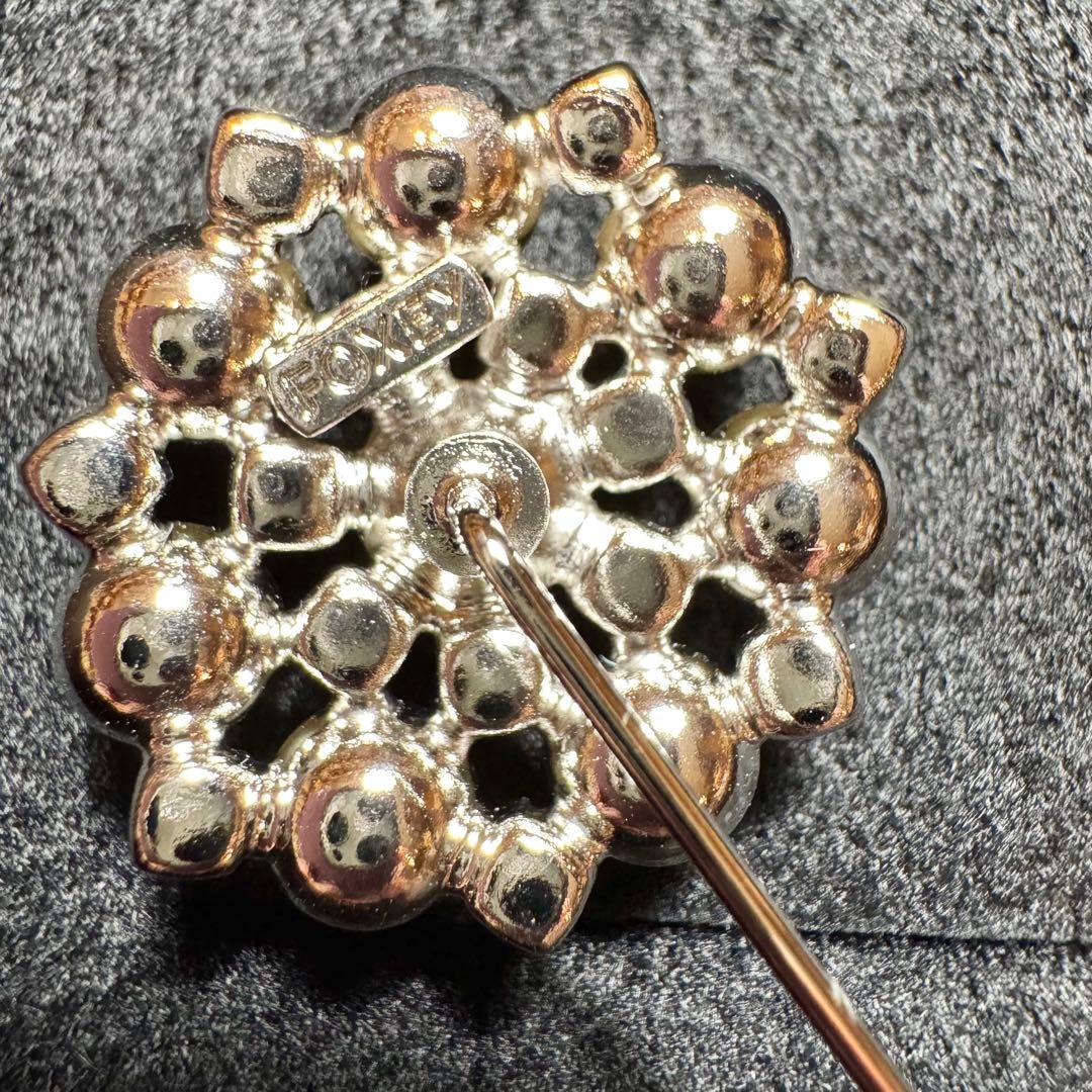 むん様未使用級 フォクシー ピンブローチ パール ラインストーン 卒業式 入学式