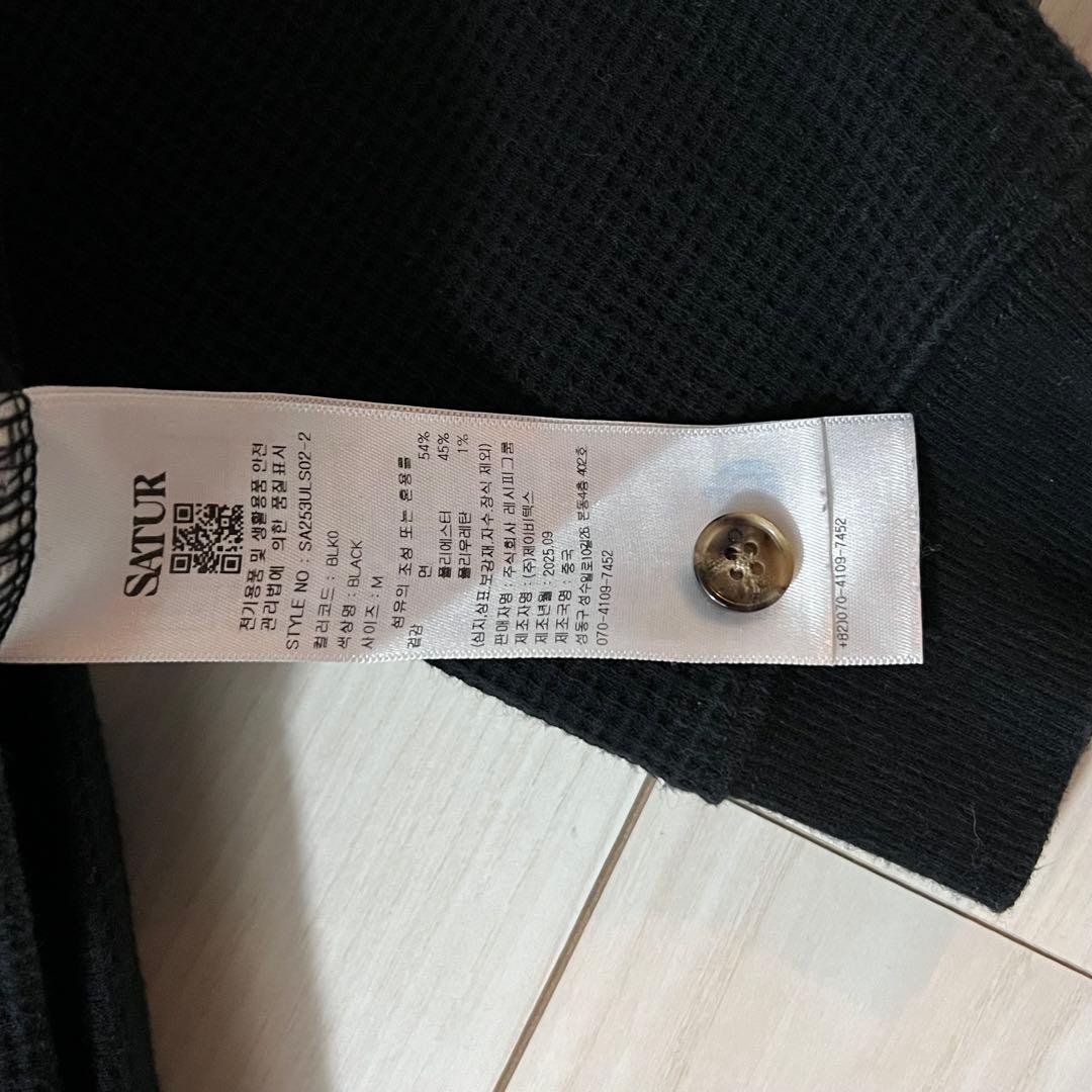 SATUR ブラック ヘンリーネック Tシャツ M