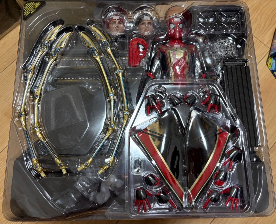 開封済୨୧スパイダーマン(インテグレーテッドスーツ版)ボーナスアクセサリー付き]