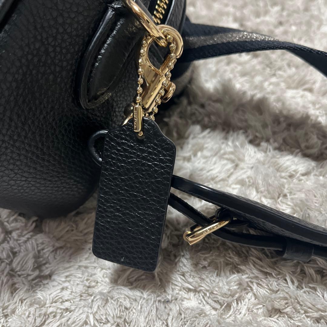 美品☆コーチ レディース ダブルファスナー ショルダーバッグ