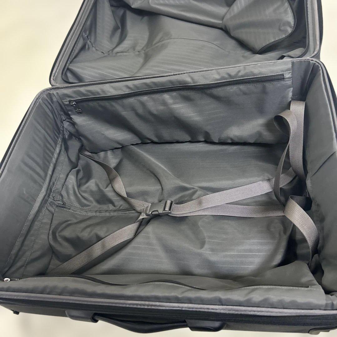 TUMI　4輪　キャリー　ALPHA2 バリスティックナイロン　GEN4.2　黒