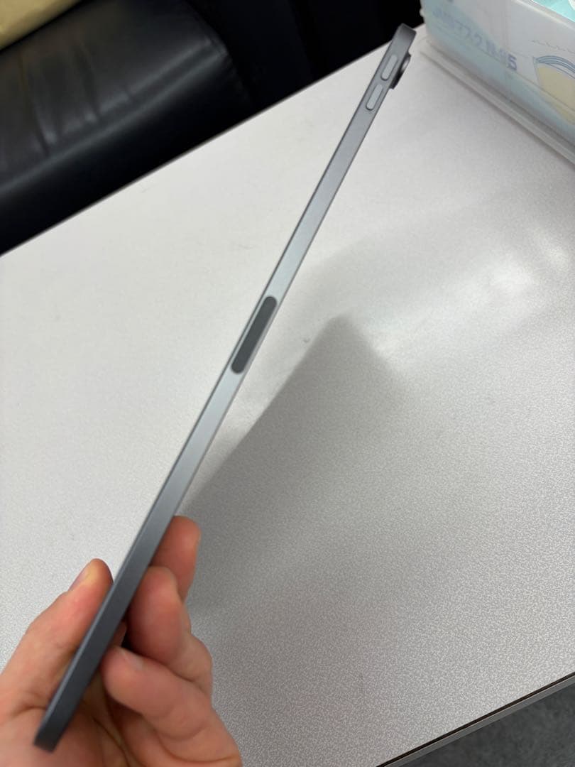 iPad Air 第5世代 純正キーボードPencil 7万売り切り！　５日まで
