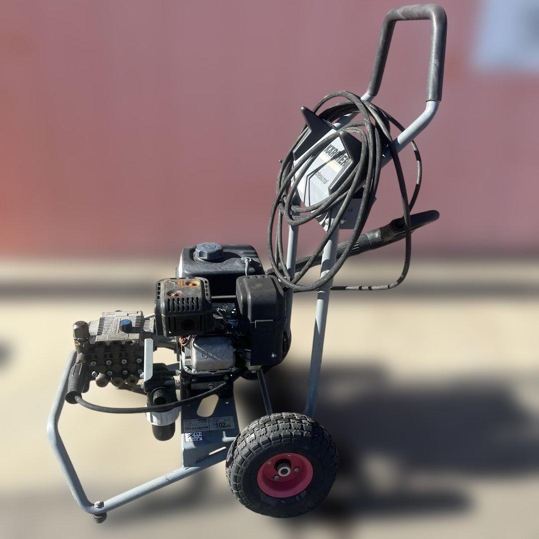 ケルヒャー業務用エンジン式高圧洗浄機HD6/12G