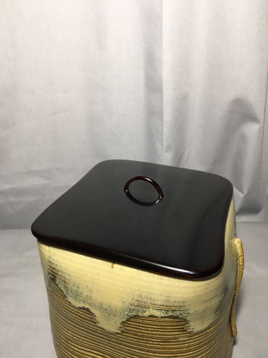 【茶道具】阿漕焼 福森比路志作　比路志造 高取四方耳付水指 水指109