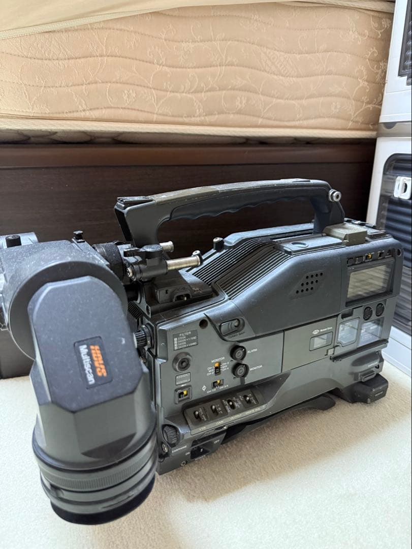 ビデオカメラ SONY HDW-730s