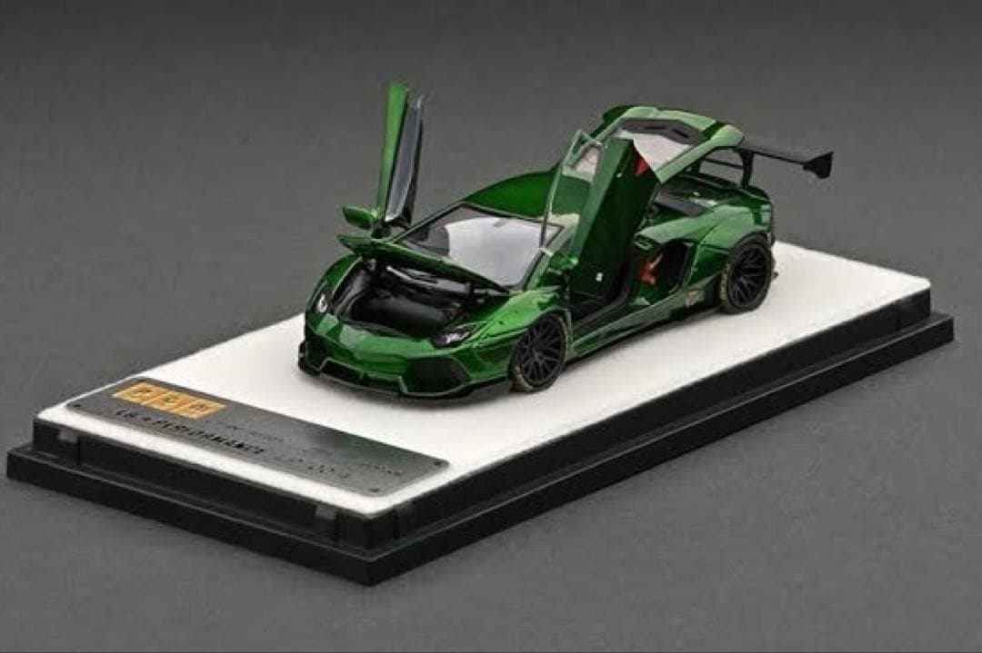 PGM 1/64 LBWK LP700 greenランボルギーニアヴェンタドール