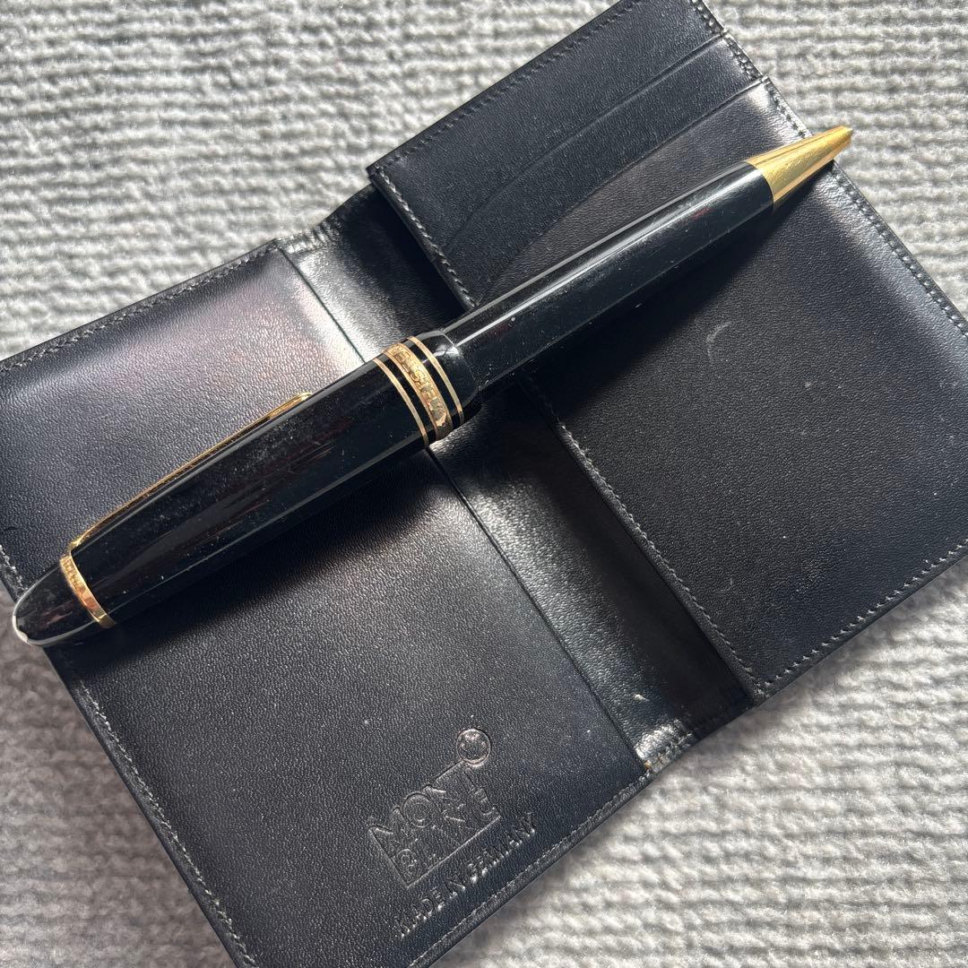 Mont Blancマイスターシュテックと名刺入れ