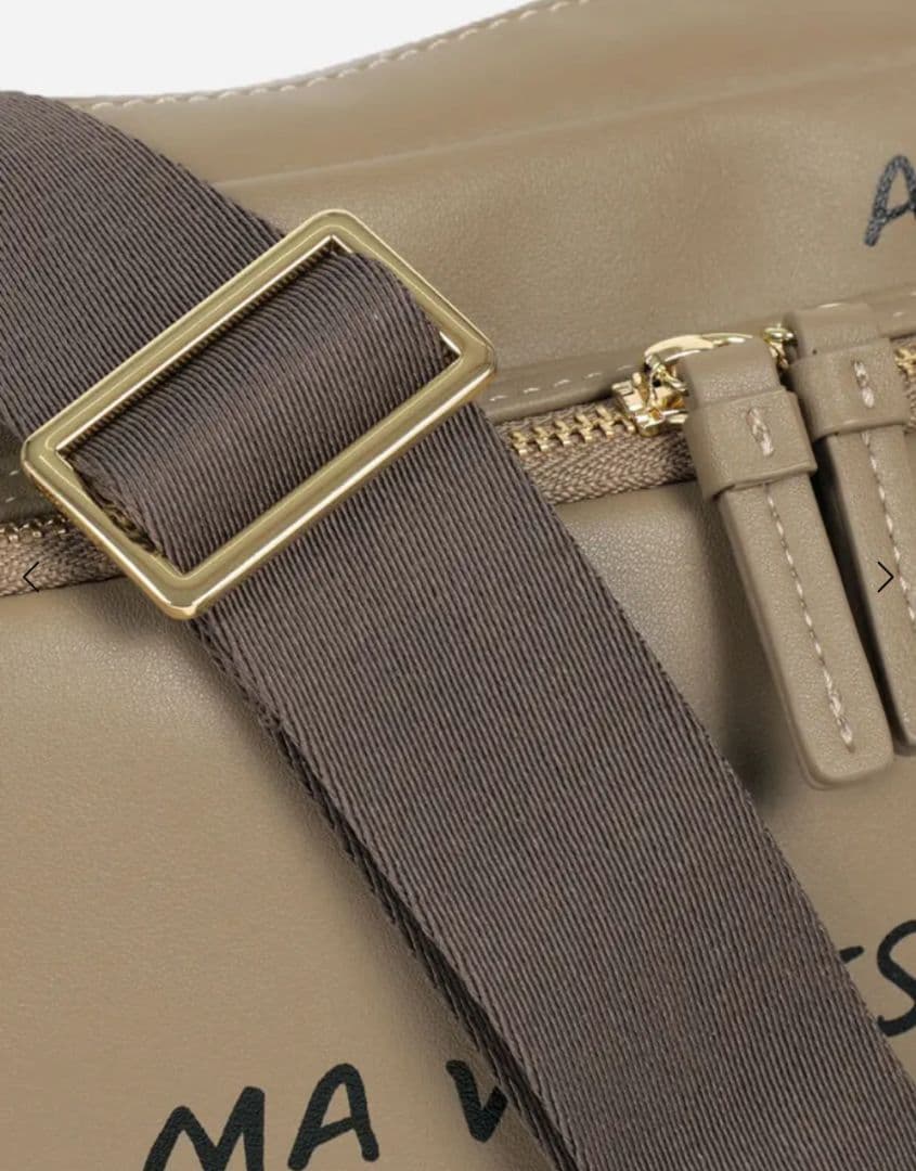 Vin　メッセージプリントスクエアショルダーバッグ