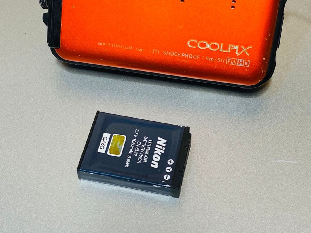 Nikon COOLPIX AW100 防水デジタルカメラ 5m/5ft