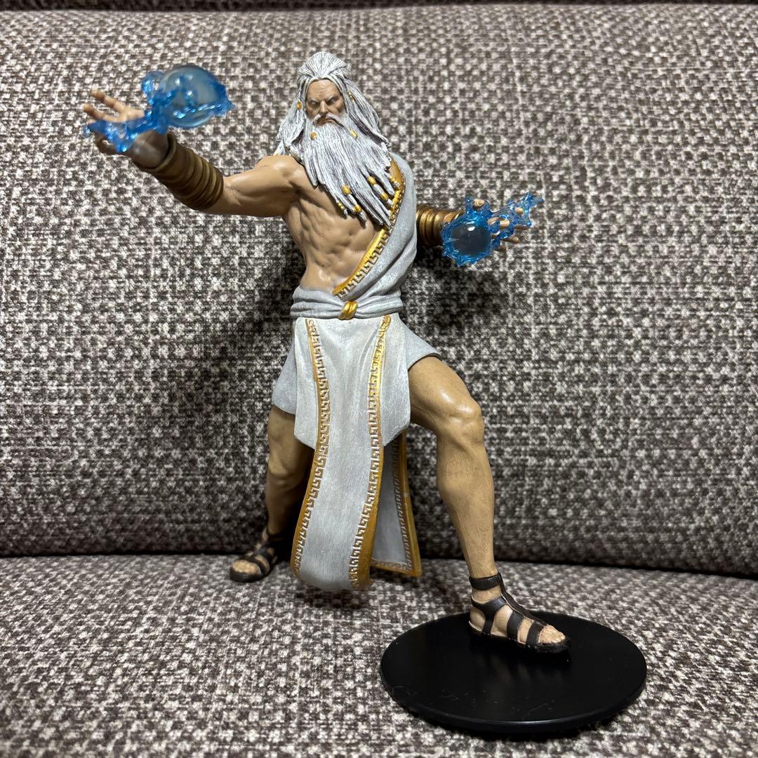 ゴッドオブウォー　ゼウス　フィギュア