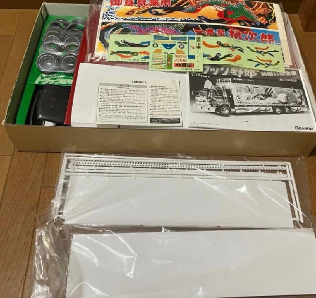 バンダイ　トラック野郎　故郷特急便1/20 スケール　プラモデル　新品