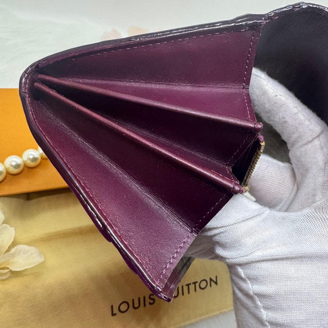 ルイヴィトン ポルトフォイユ・サラ モノグラム ヴェルニ 長財布 アマラント