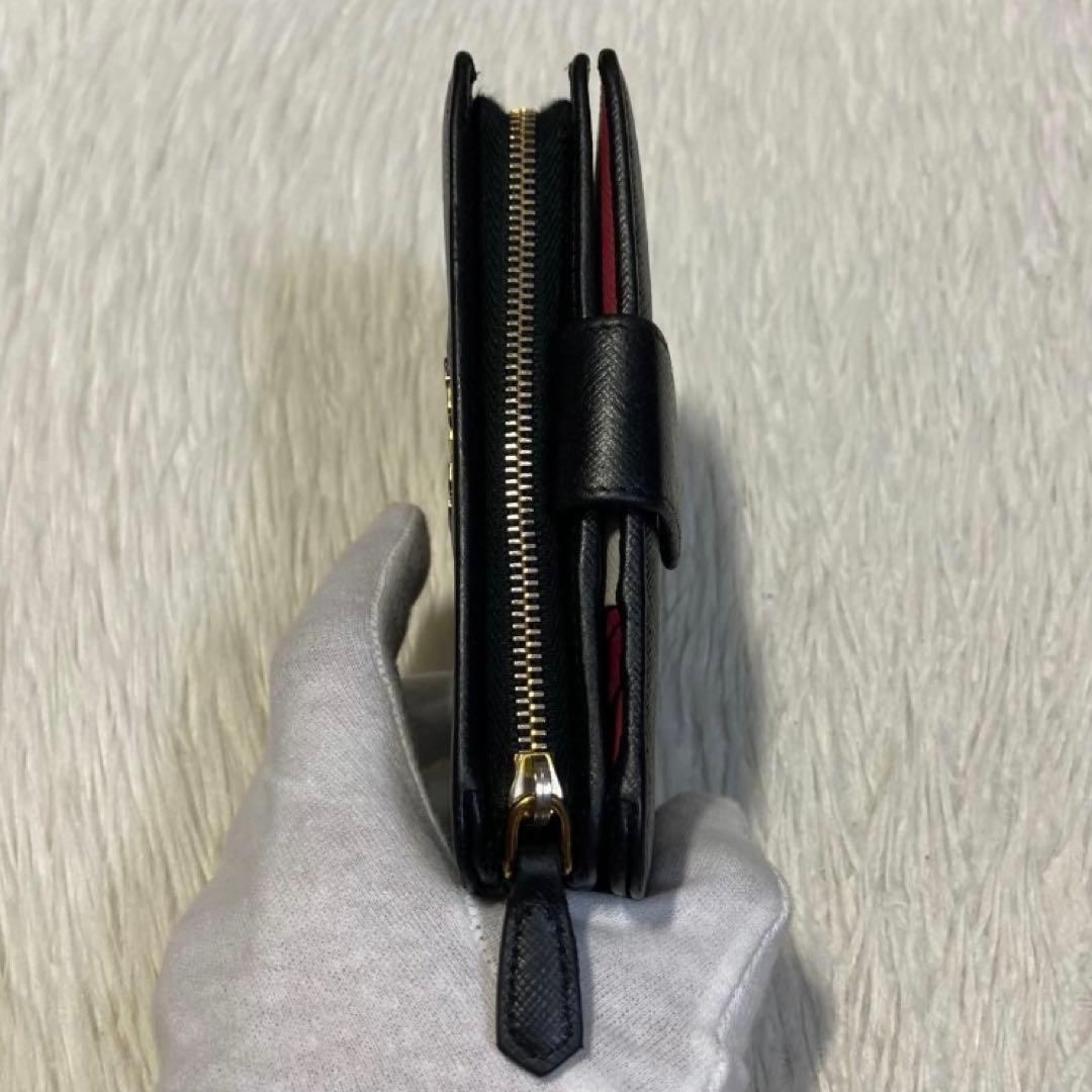 最終価格　定番　早い者勝ち　PRADA プラダ　バイカラー　二つ折り　黒 財布