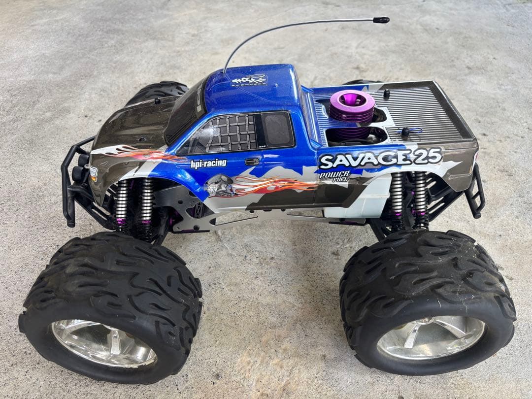 サベージ25 HPI エンジンラジコンカー