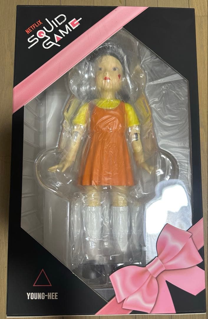 SQUID GAME イカゲーム ヨンヒ 人形　フィギュア　VCD kaws