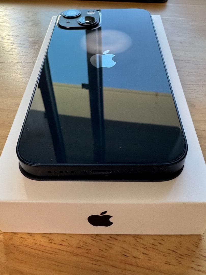 iPhone 13 128GB ミッドナイト本体