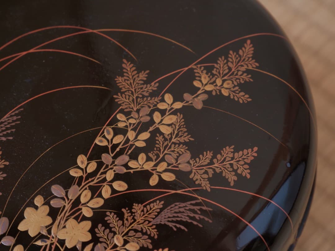 秋草蒔絵　菓子器　蓋物　食籠　漆工芸　置物　箱付　古道具　Q2005