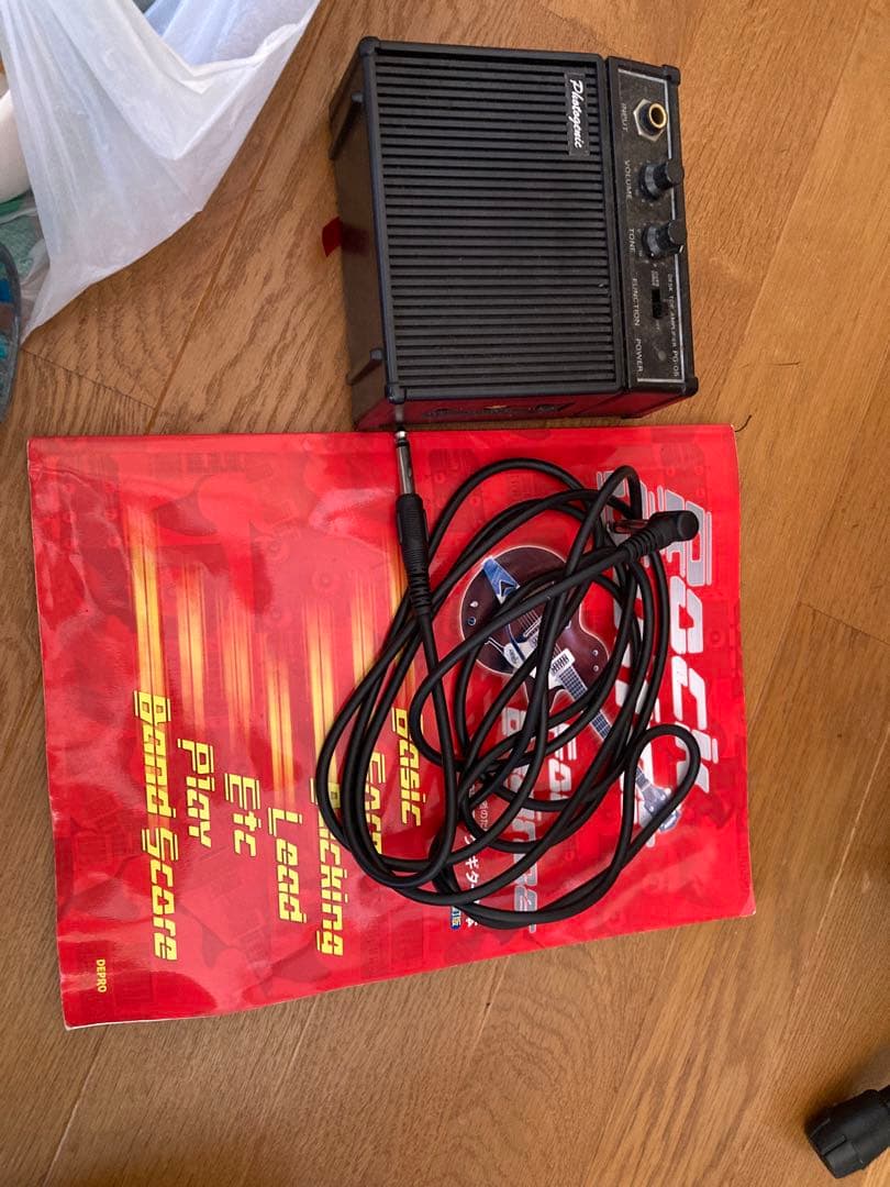 美品⭐︎エピフォン⭐︎エレキギター⭐︎SG⭐︎ミニアンプギタースタンドケース付けられます